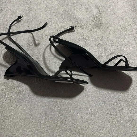 Reformation Black Strappy Sandals - Picture 2 of 6